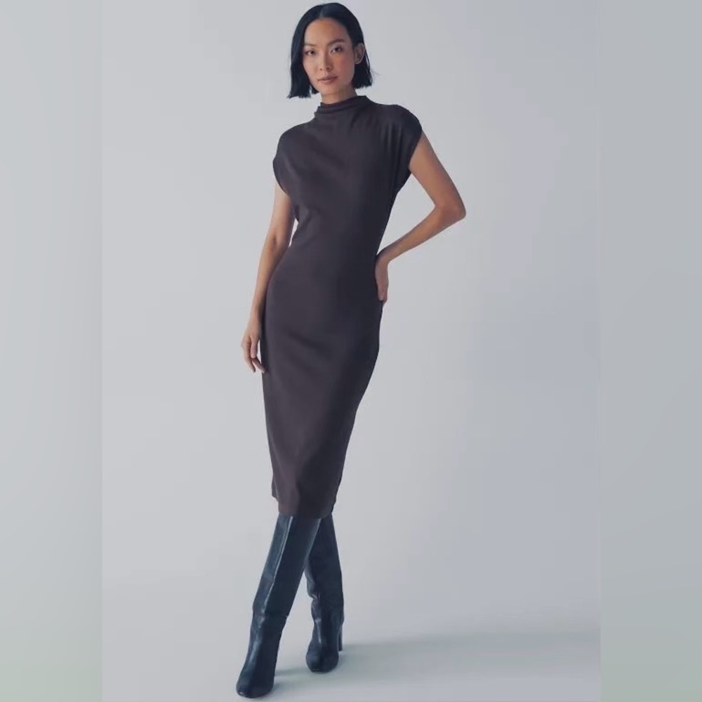 MICHAEL STARS NWOT LOLANDA POWER SHOULDER MIDI DRESS